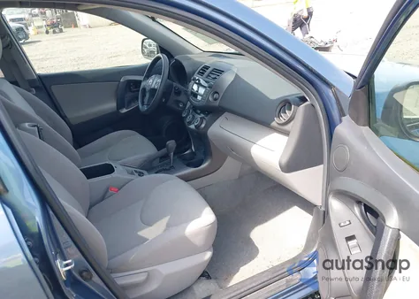 2011 Toyota Rav4 из США, поврежденный, VIN 2T3BF4DV8BW096964